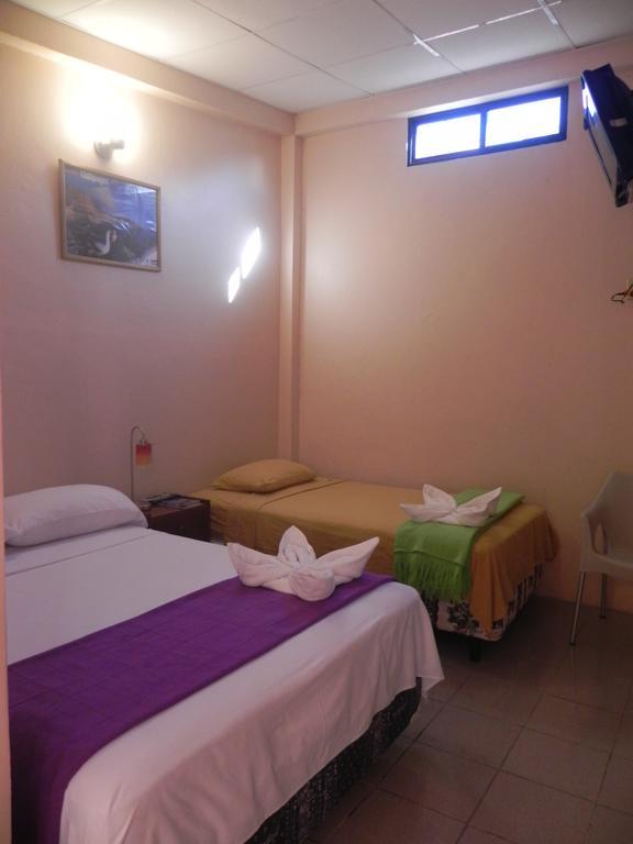 Hostal La Posada De Jose Carlos Puerto Baquerizo Moreno Quarto foto
