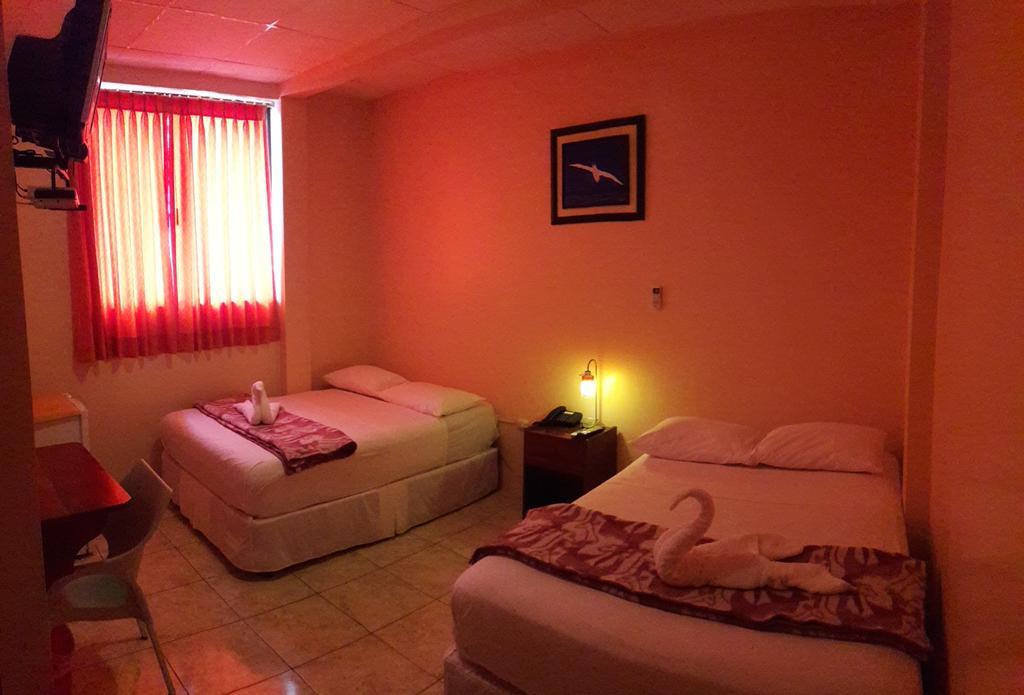 Hostal La Posada De Jose Carlos Puerto Baquerizo Moreno Exterior foto